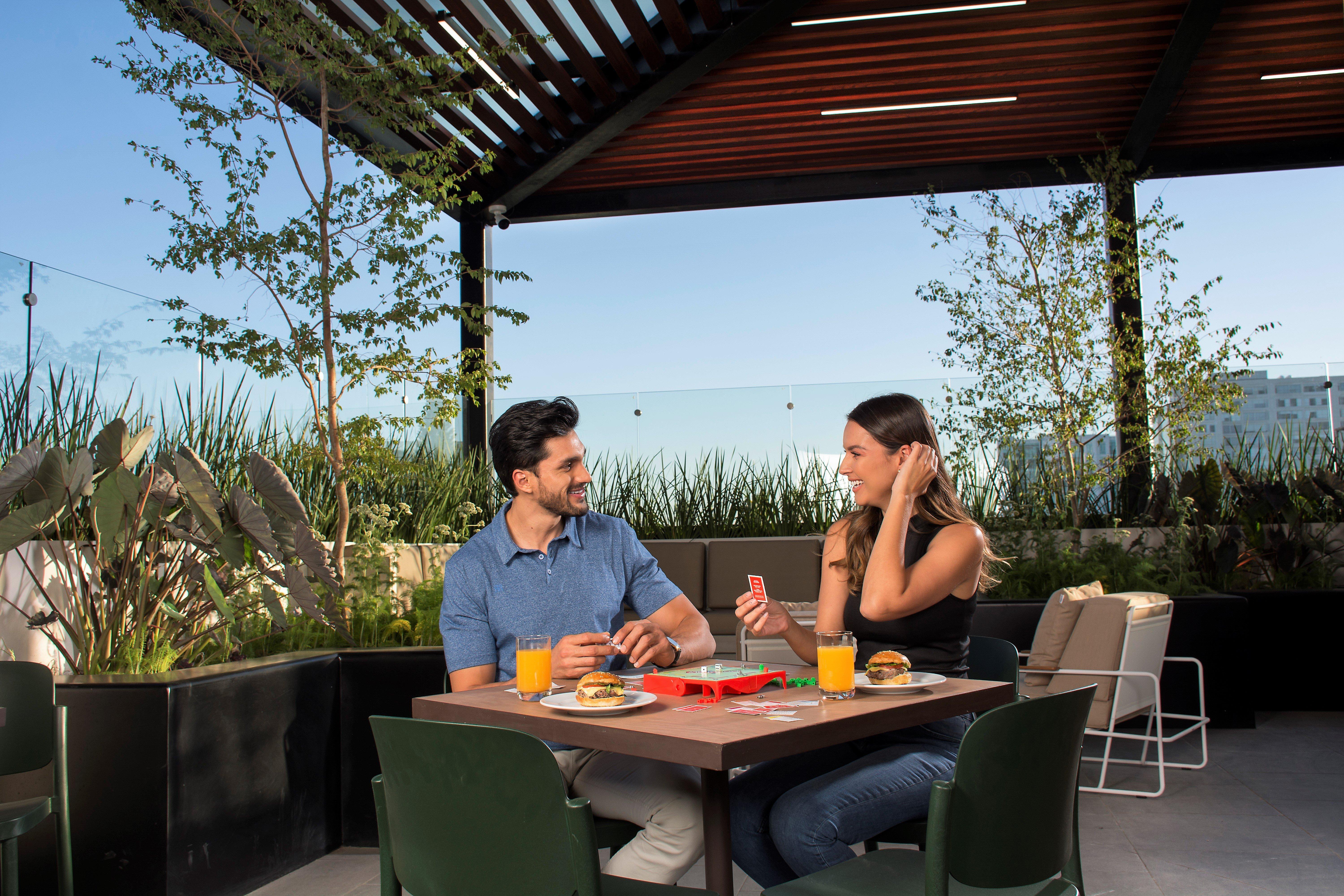 Staybridge Suites - Guadalajara Novena By Ihg Esterno foto