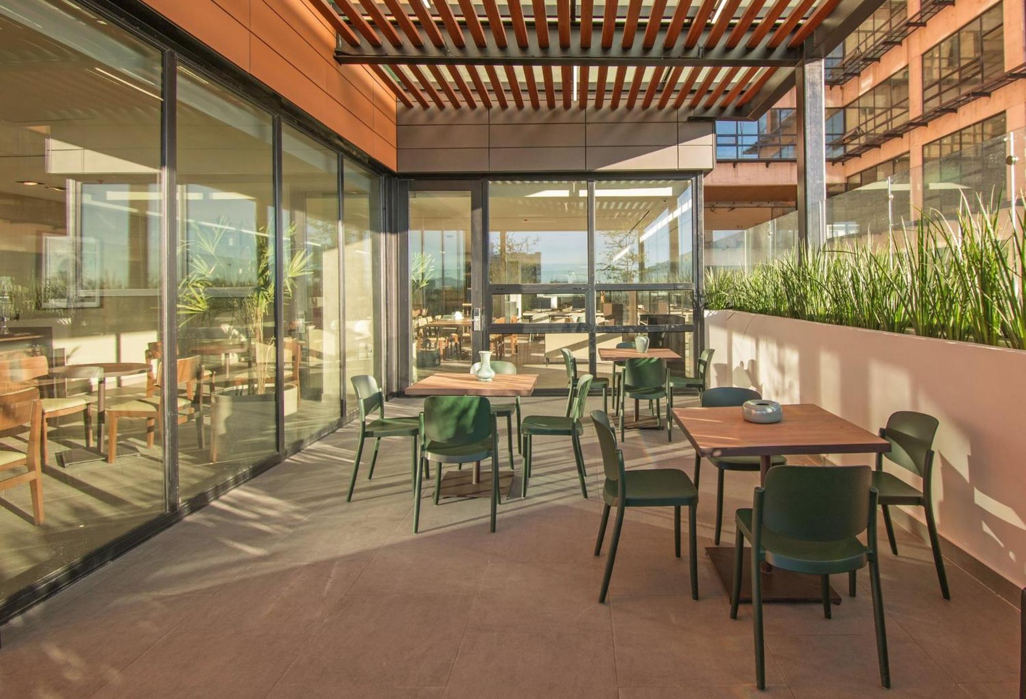 Staybridge Suites - Guadalajara Novena By Ihg Esterno foto